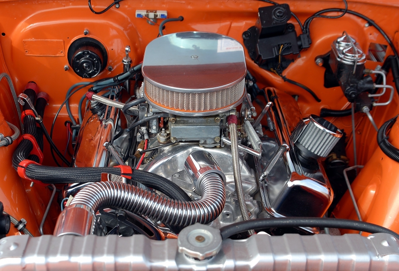 garagiste-ROQUESTERON-min_car-engine-1738309